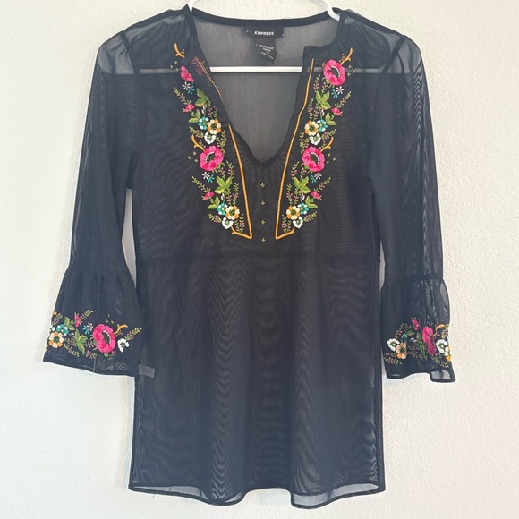 Express Embroidered Mesh Flutter Sleeve Blouse - Picture 3 of 10